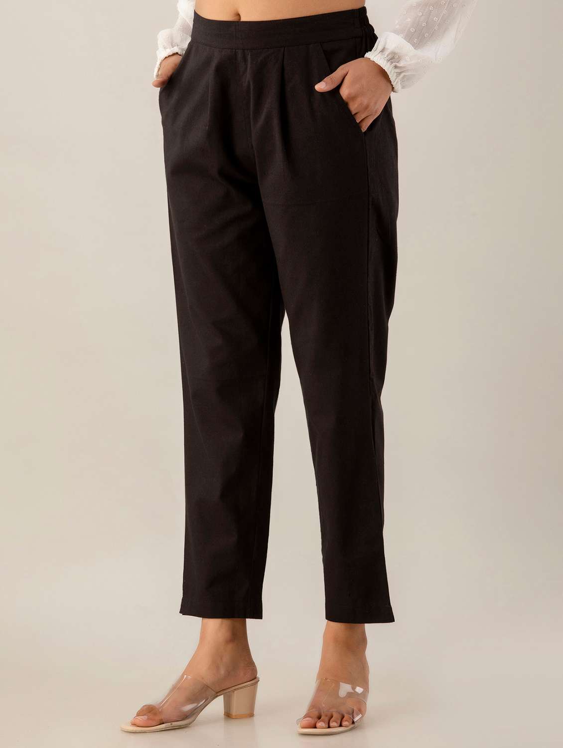 women solid mid rise cigarette pants