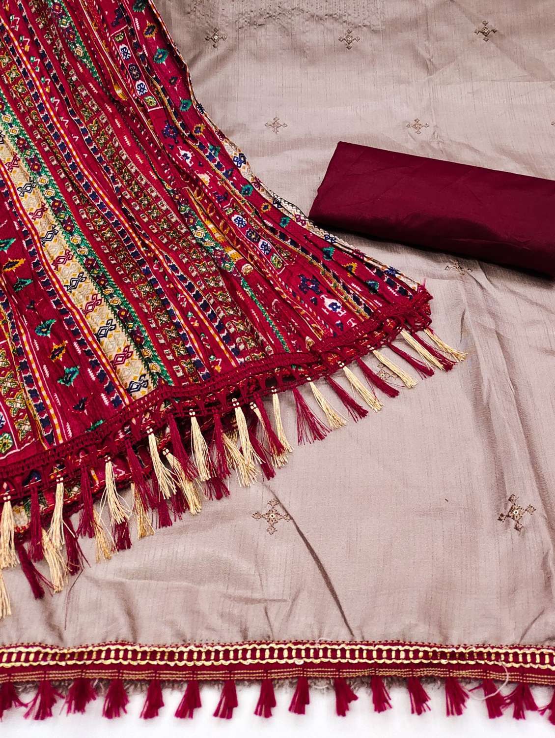 women solid with work embroidered unstitched suit set - 21978526 -  Standard Image - 2