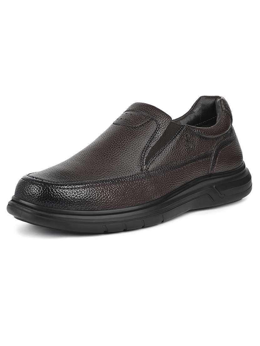 men solid slip on formal shoes - 21979013 - Standard Image - 2