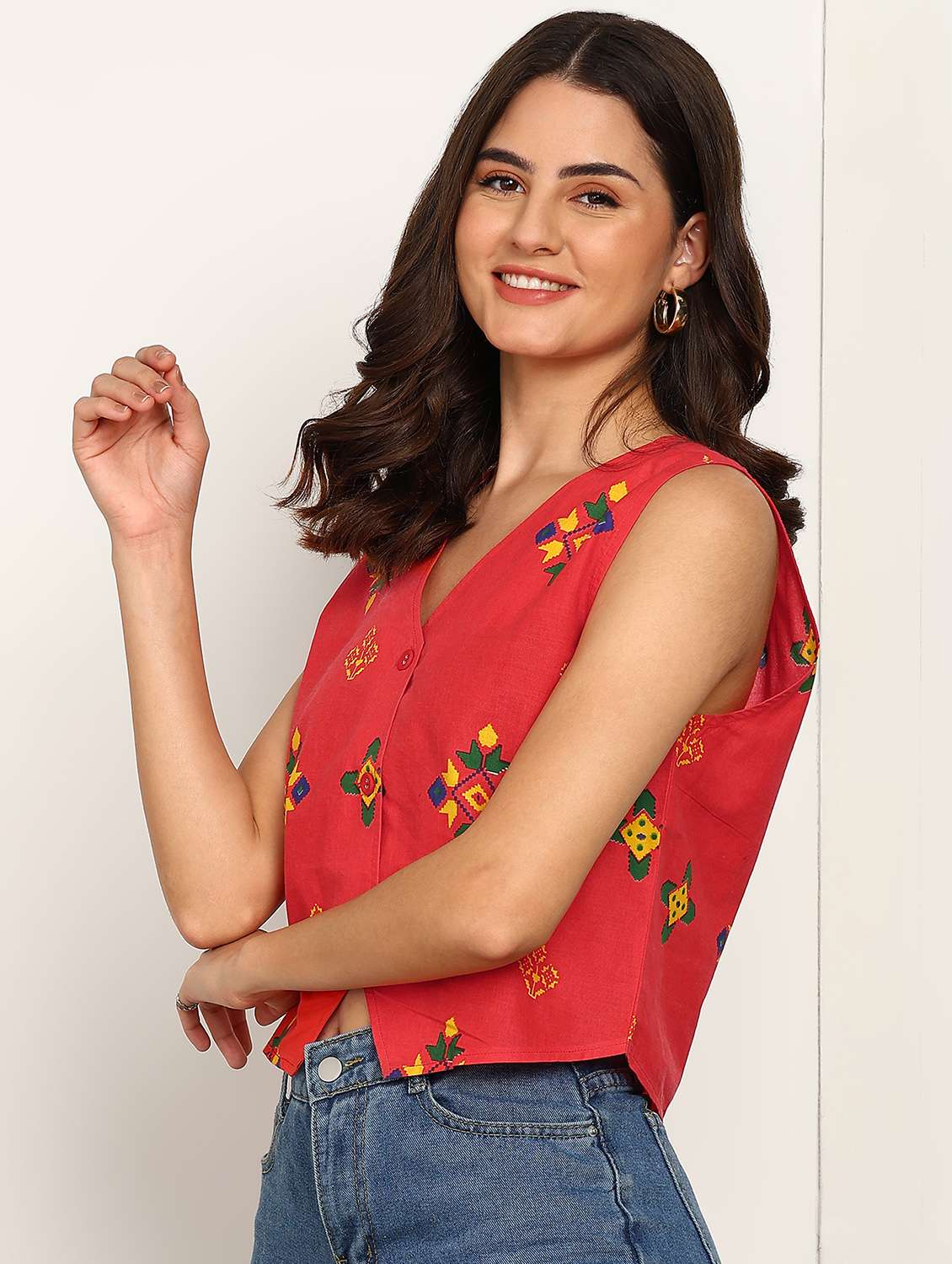 women printed sleeveless waistcoat top - 21979268 - Standard Image - 2