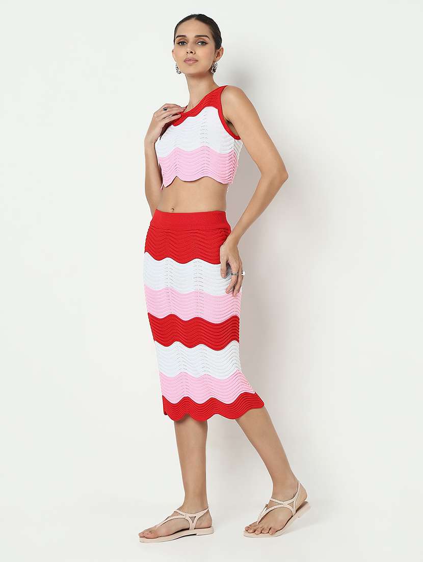 women color blocked crop top and skirt co-ord set - 21979725 -  Standard Image - 2