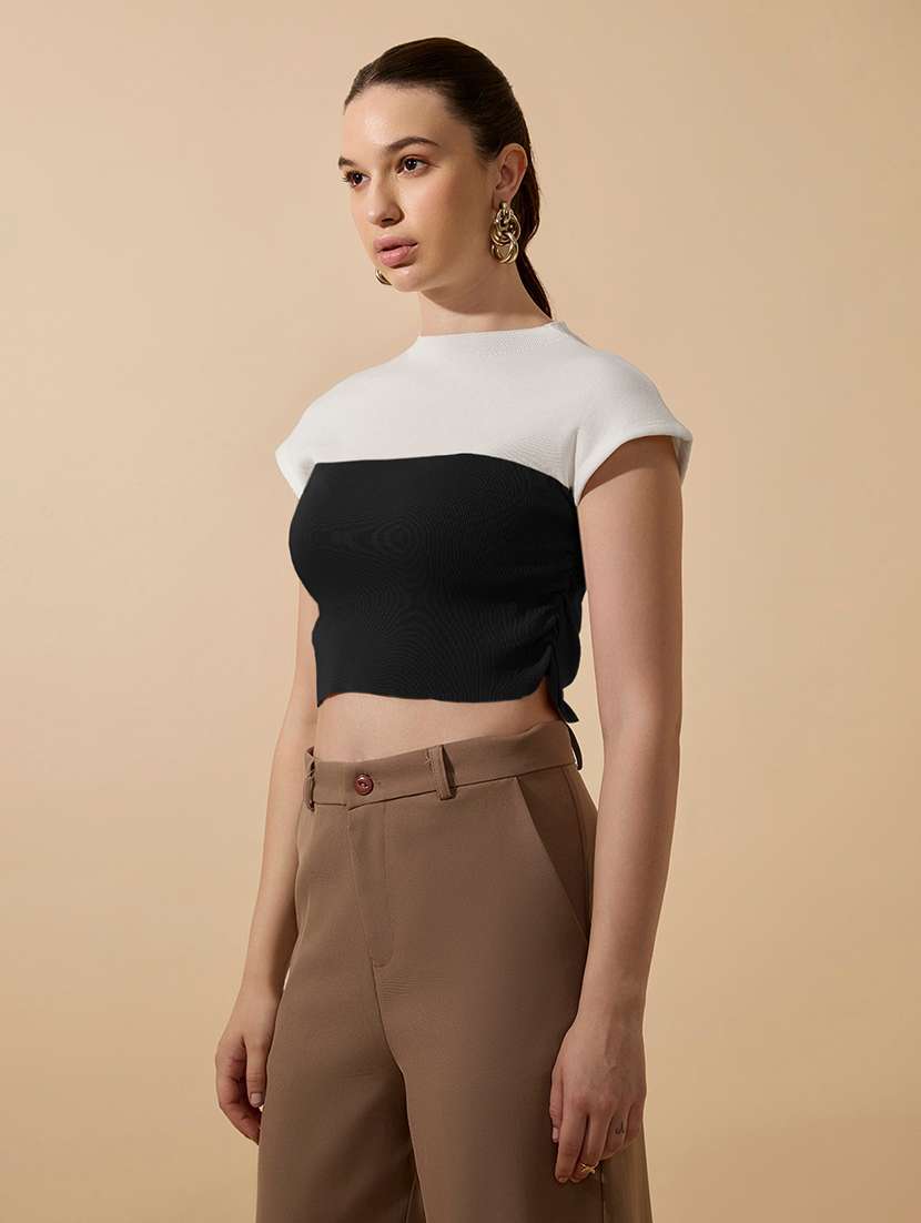 women color blocked short sleeve crop top - 21979959 -  Standard Image - 2
