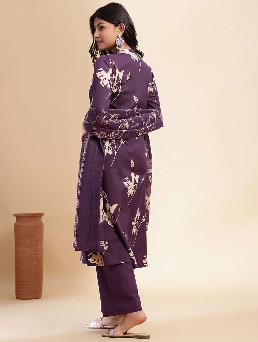 women three quarter sleeve kurta palazzo with dupatta set - 21980042 -  Standard Image - 2