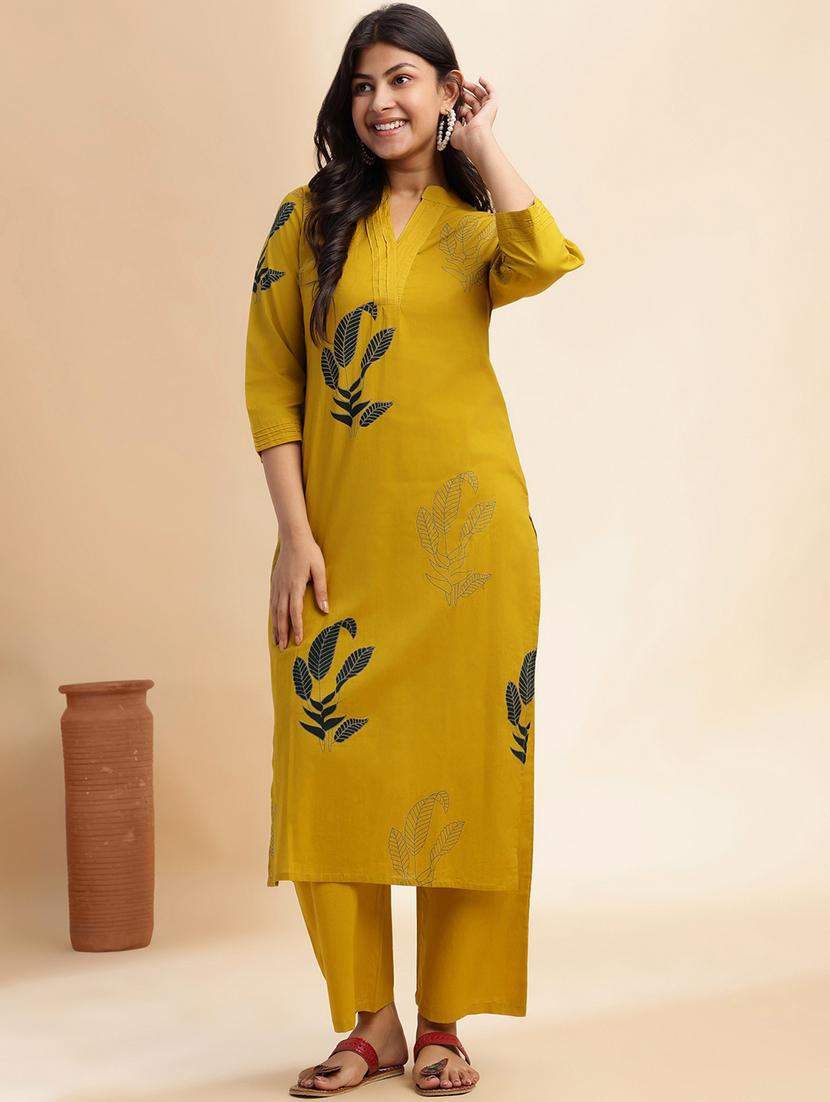 women printed three quarter sleeve kurta palazzo set - 21980044 - Standard Image - 2