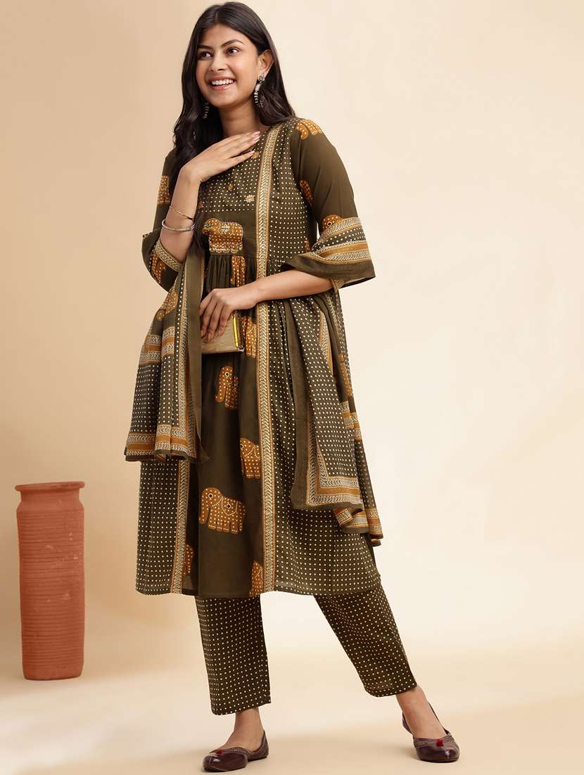 women three quarter sleeve kurta pant with dupatta set - 21980049 -  Standard Image - 2