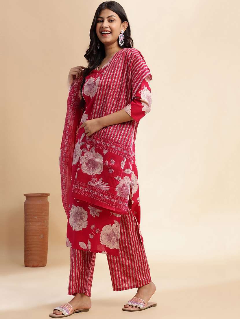 women three quarter sleeve kurta pant with dupatta set - 21980057 -  Standard Image - 2