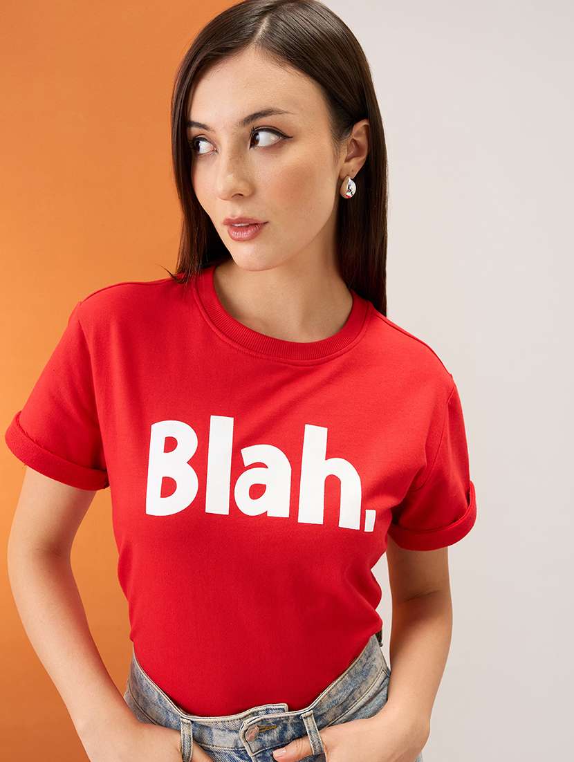women red typography print round neck short sleeves boxy fit t-shirt
