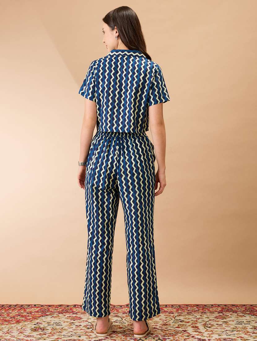 women indigo chevron print notch lapel crop shirt with straight pant co-ords set - 21980214 -  Standard Image - 2