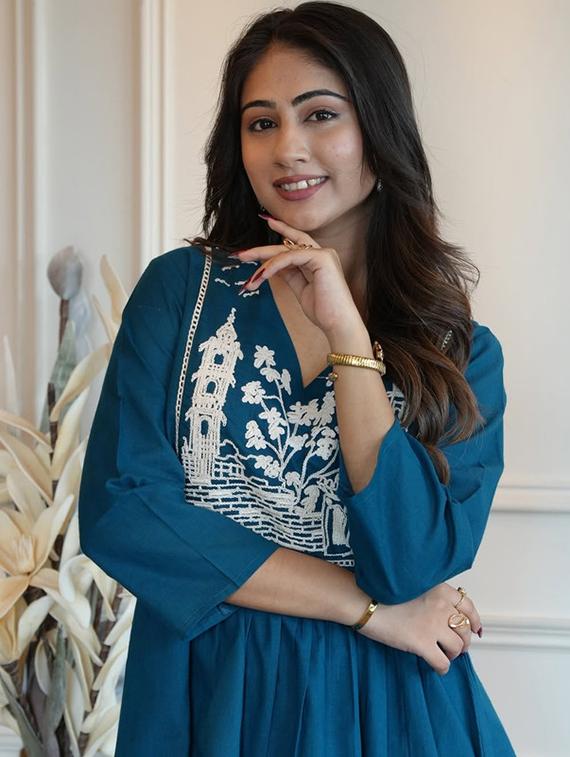 women embroidered kurta and palazzo set - 21980372 - Standard Image - 2