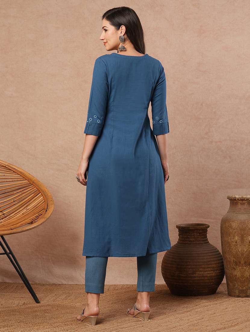 women printed tie-up neck a-line kurta with pocket - 21980937 -  Standard Image - 2