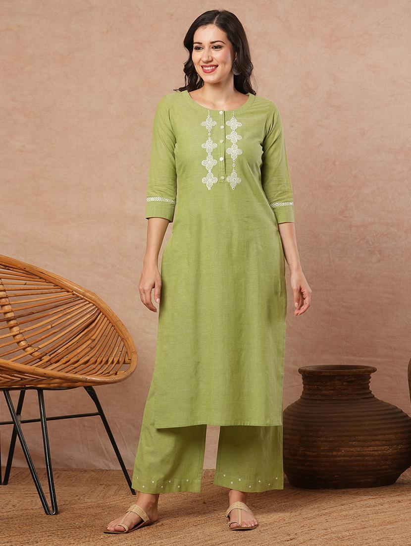 women solid with work three quarter sleeve straight kurta - 21980947 - Zoom Image - 0