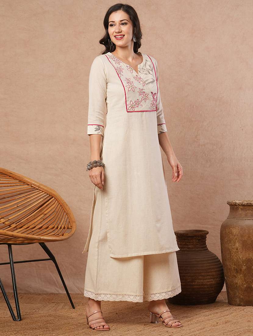 women floral three quarter sleeve straight kurta - 21980949 -  Standard Image - 2