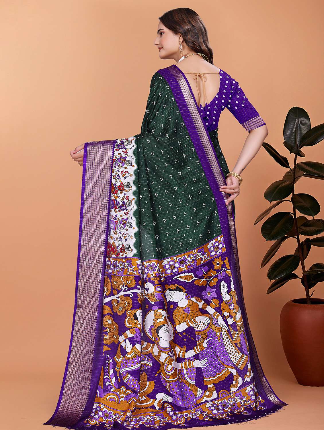 women kalamkari printed bordered saree with blouse - 21981450 - Standard Image - 2