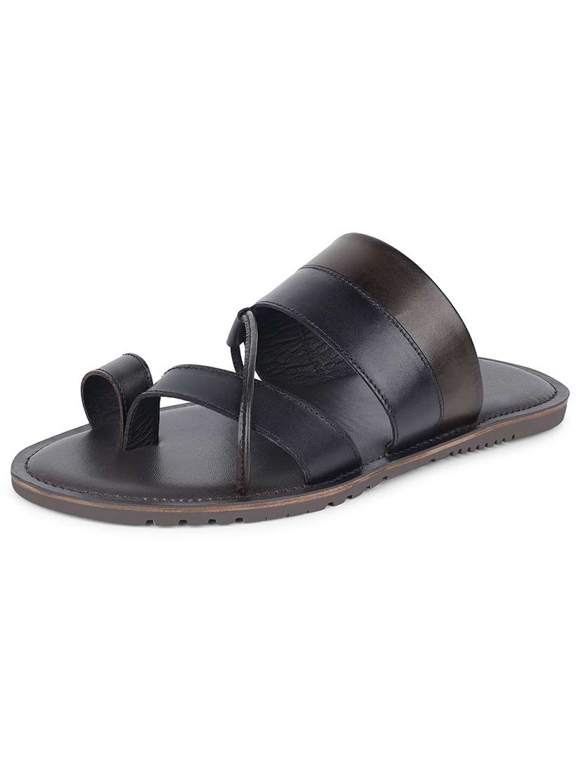 men solid toe separator sandal - 21981514 -  Standard Image - 2