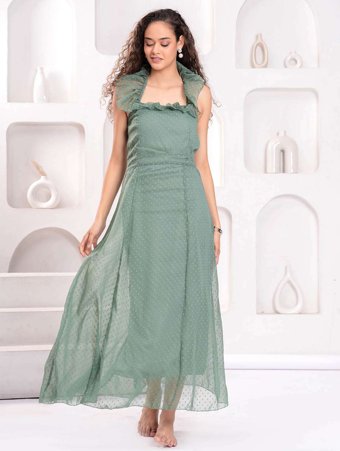 women self designed halter neck backless dress