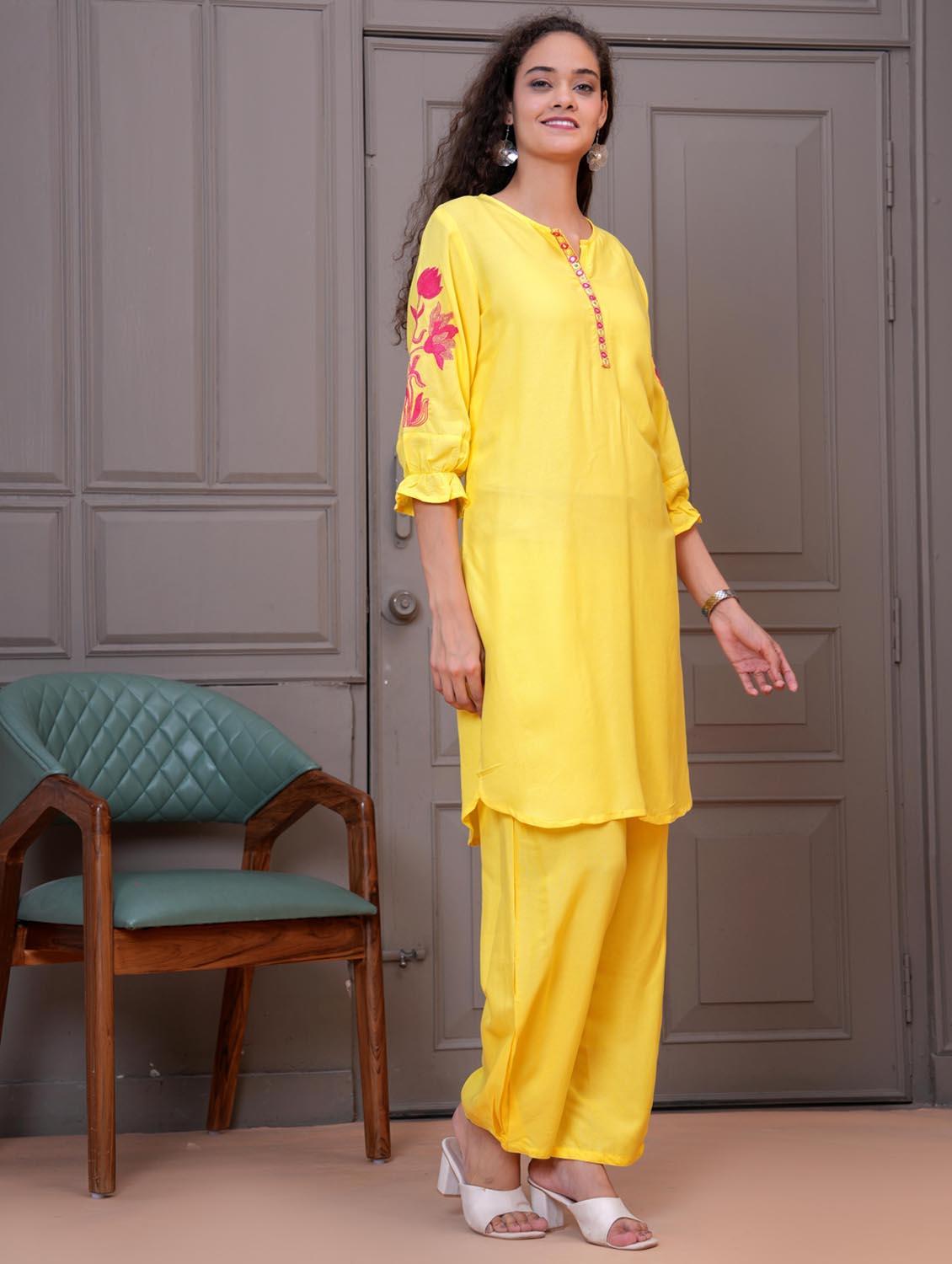 women embroidered round neck kurta and palazzo set - 21981577 - Standard Image - 2