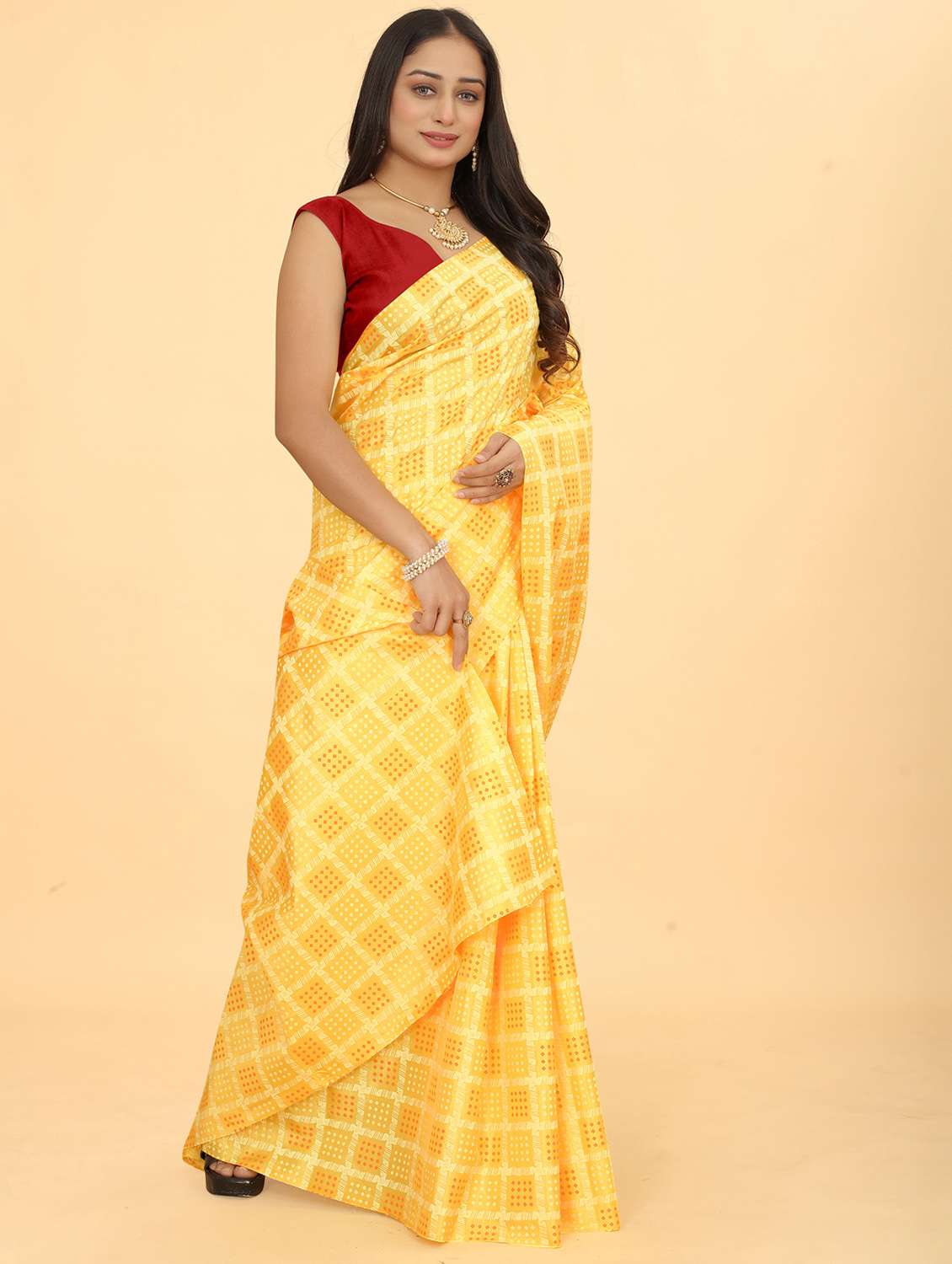women bandhani printed saree with blouse - 21981719 -  Standard Image - 2