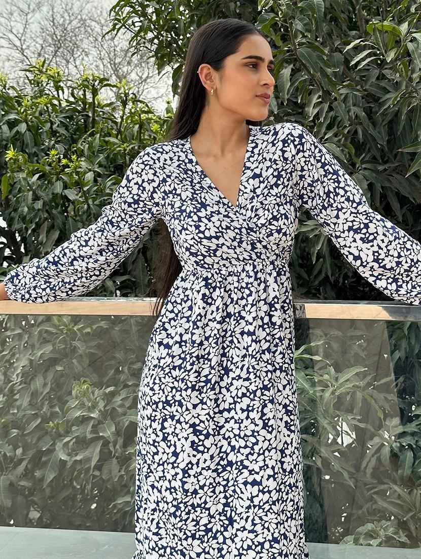women floral print puff sleeve fit & flare maxi dress - 21981787 - Standard Image - 2
