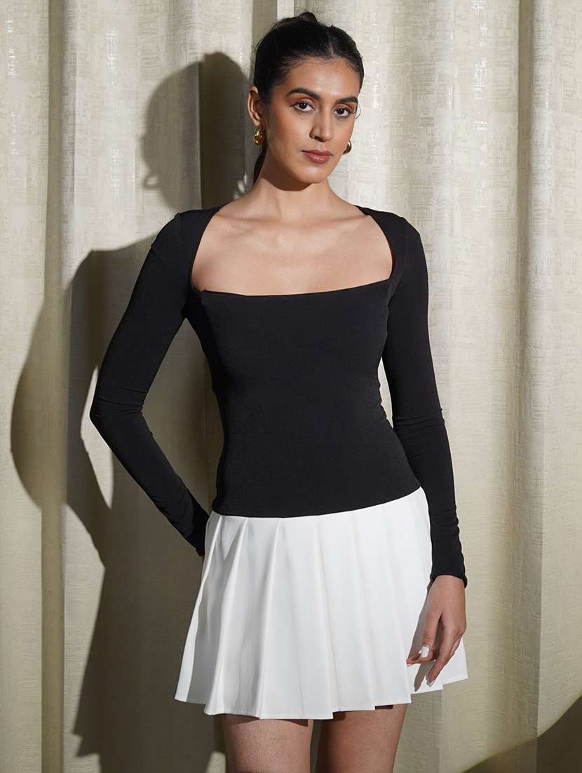 women color blocked long sleeve pleated dress - 21981827 - Zoom Image - 0