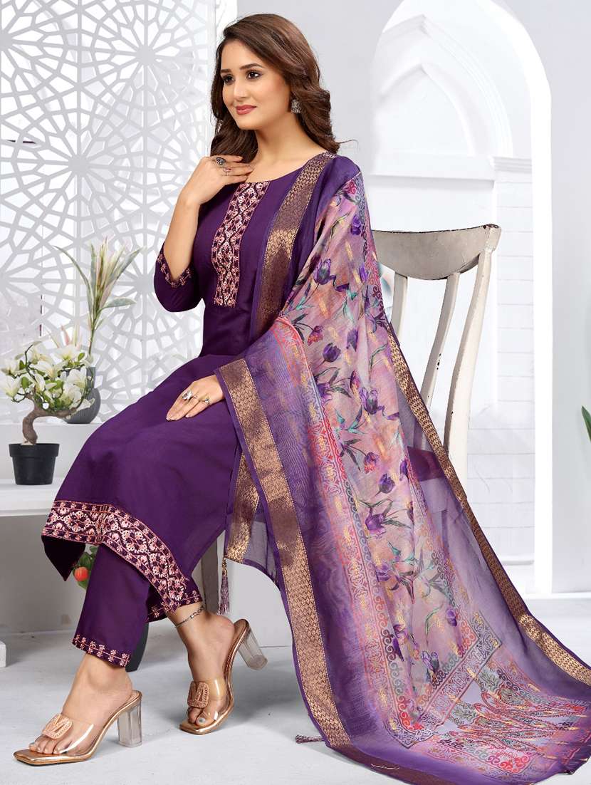 women three quarter sleeve kurta pant with dupatta set