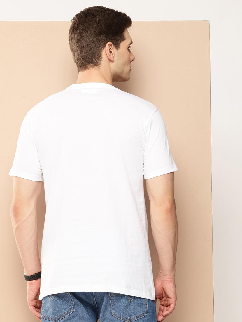 men chest print round neck regular fit t-shirt - 21981925 - Standard Image - 2