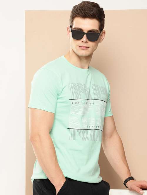 men front print round neck regular fit t-shirt - 21981927 - Standard Image - 0