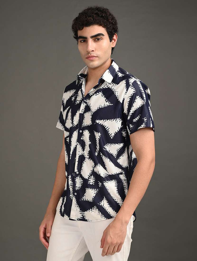 men printed short sleeve regular fit casual shirt - 21982194 -  Standard Image - 2