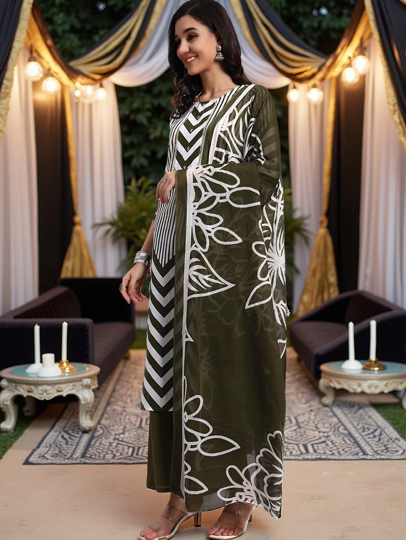 women three quarter sleeve kurta pant with dupatta set - 21982273 - Standard Image - 2