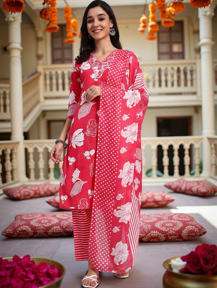 women three quarter sleeve kurta pant with dupatta set - 21982277 - Standard Image - 2