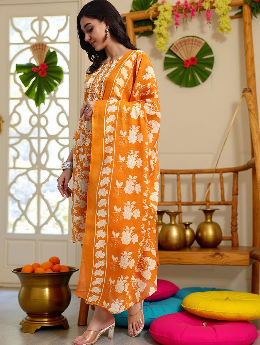 women three quarter sleeve kurta pant with dupatta set - 21982285 - Standard Image - 2