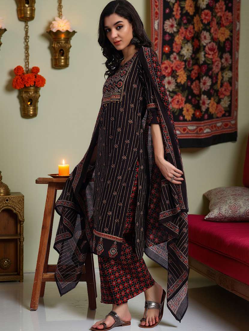 women three quarter sleeve kurta palazzo with dupatta set