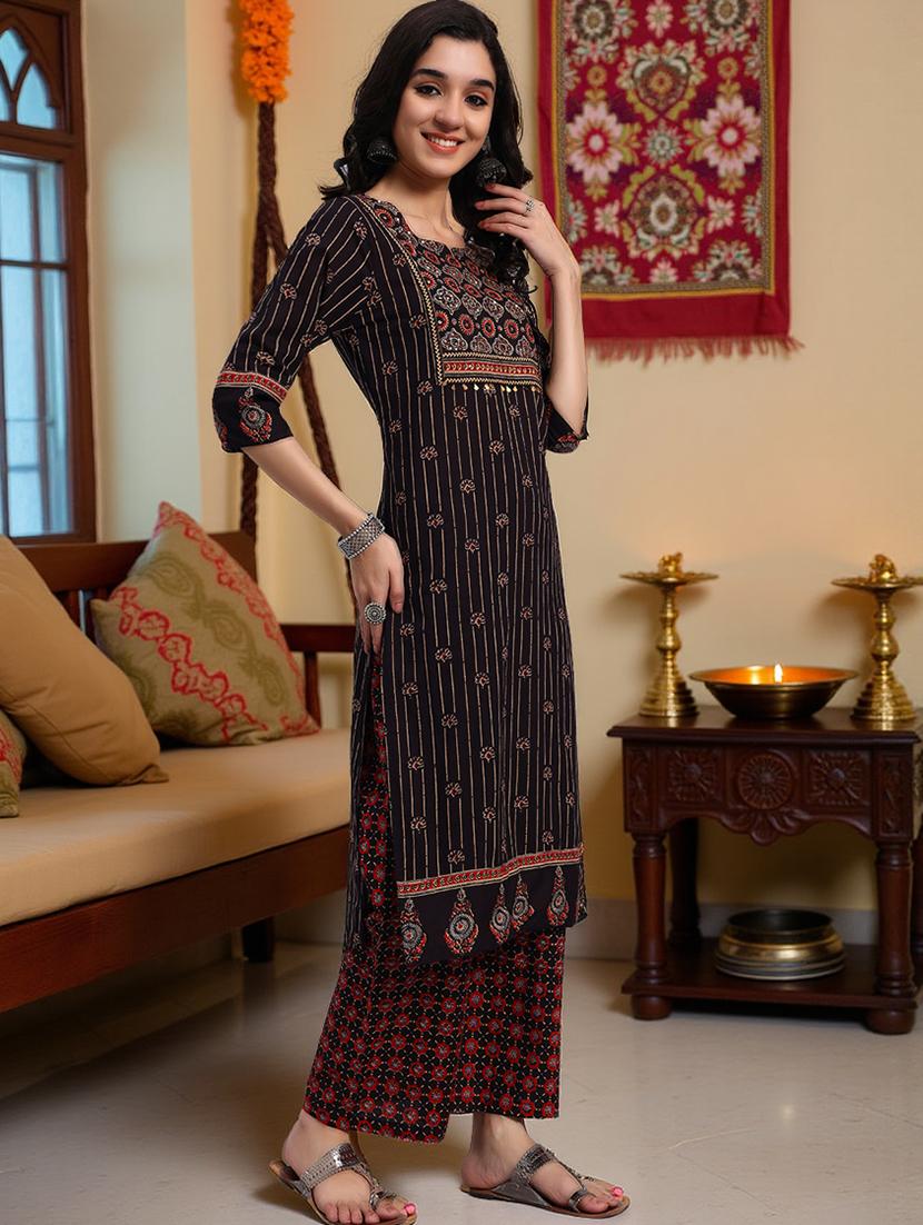 women three quarter sleeve kurta palazzo with dupatta set - 21982289 - Standard Image - 2