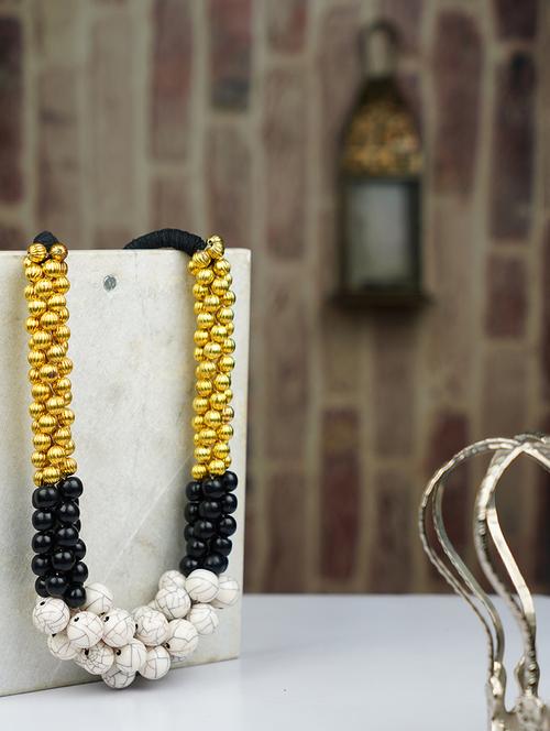ethnic tribal handmade resin beaded fashion necklace - 21982832 - Standard Image - 0