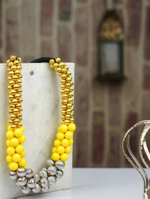 ethnic tribal handmade resin beaded fashion necklace - 21982836 -  Standard Image - 0