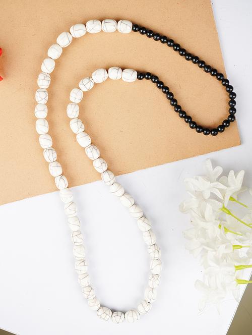 tribal handmade resin beaded fashion long necklace - 21982849 -  Standard Image - 0