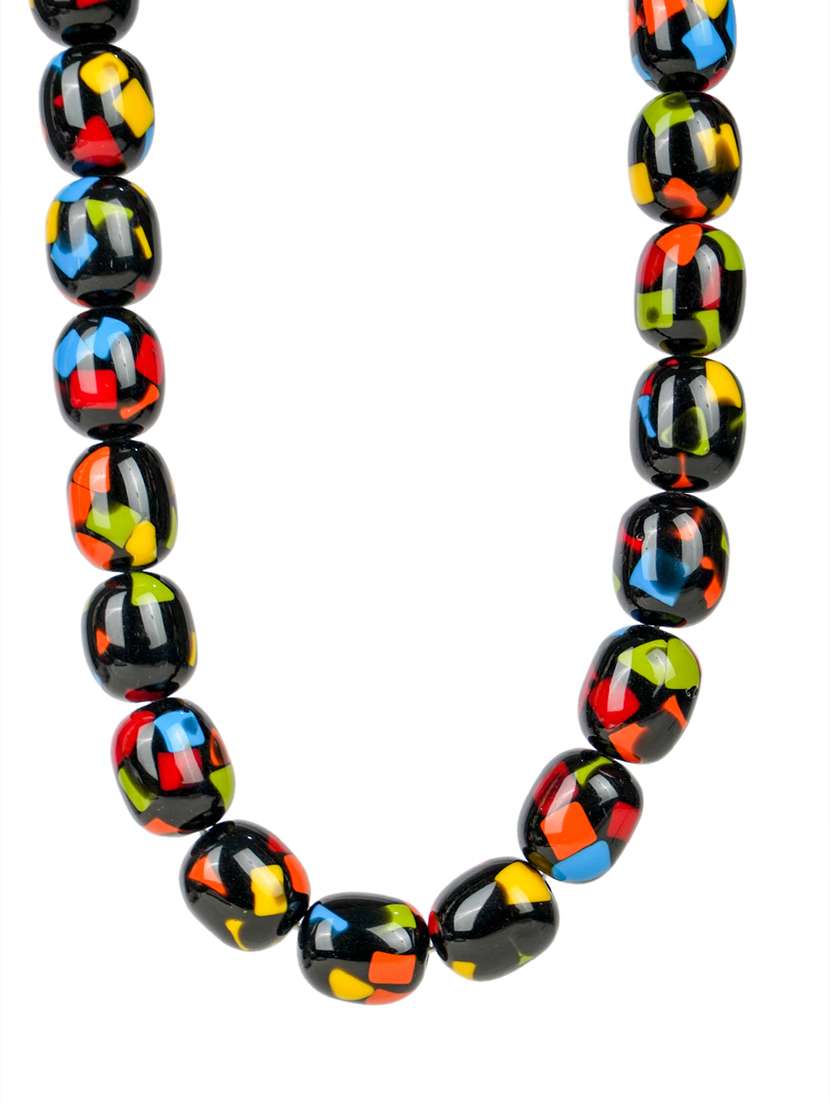 women handmade resin beaded necklace - 21982884 -  Standard Image - 2
