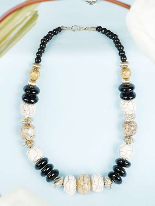 ethnic tribal handmade resin beaded fashion necklace - 21982898 -  Standard Image - 0