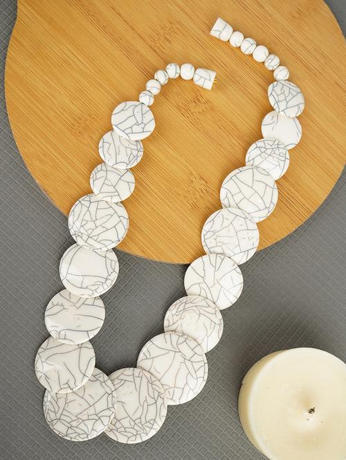ethnic tribal handmade resin beaded fashion necklace - 21982904 - Standard Image - 0
