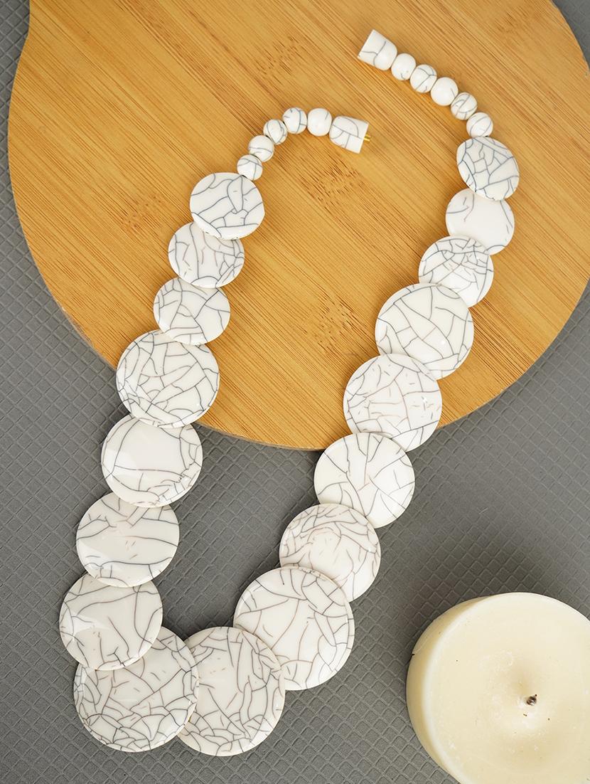 ethnic tribal handmade resin beaded fashion necklace - 21982904 - Zoom Image - 0