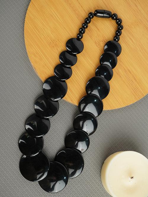 ethnic tribal handmade resin beaded fashion necklace - 21982914 -  Standard Image - 0