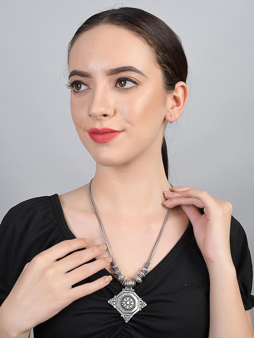 ethnic tribal handmade fashion necklace - 21982916 - Standard Image - 2