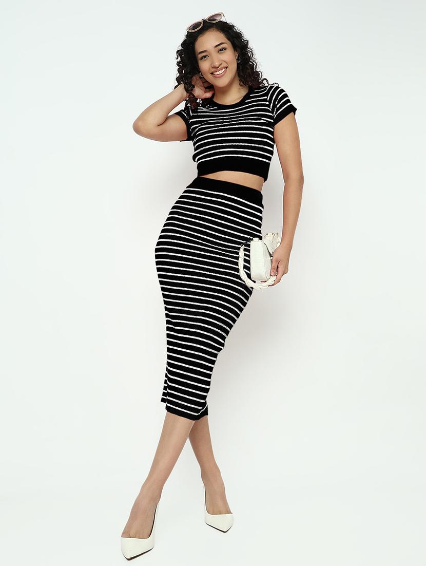 women black striped top and skirt co-ord set - 21982970 - Zoom Image - 0