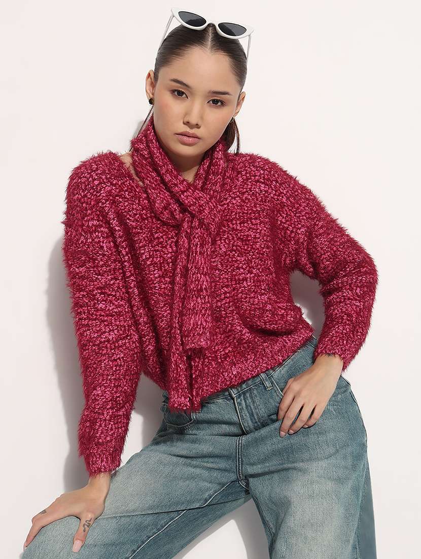 women self designed long sleeve pullover