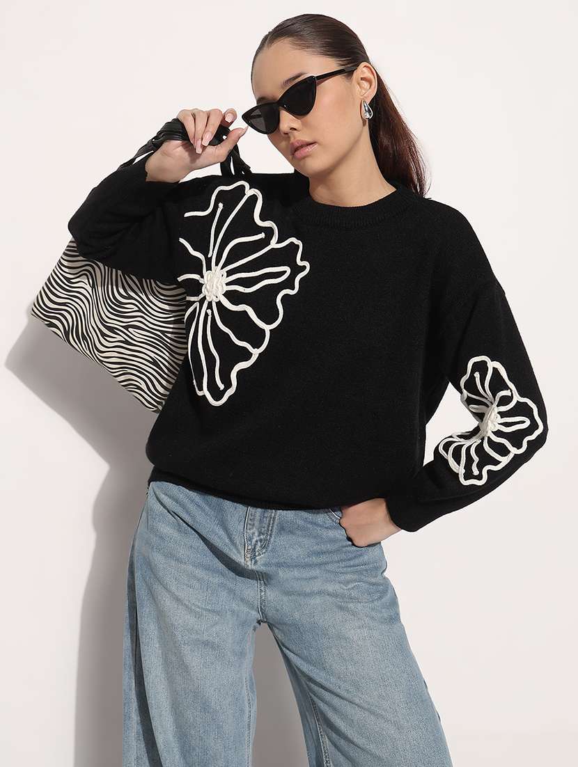 women black embroidered long sleeve pullover