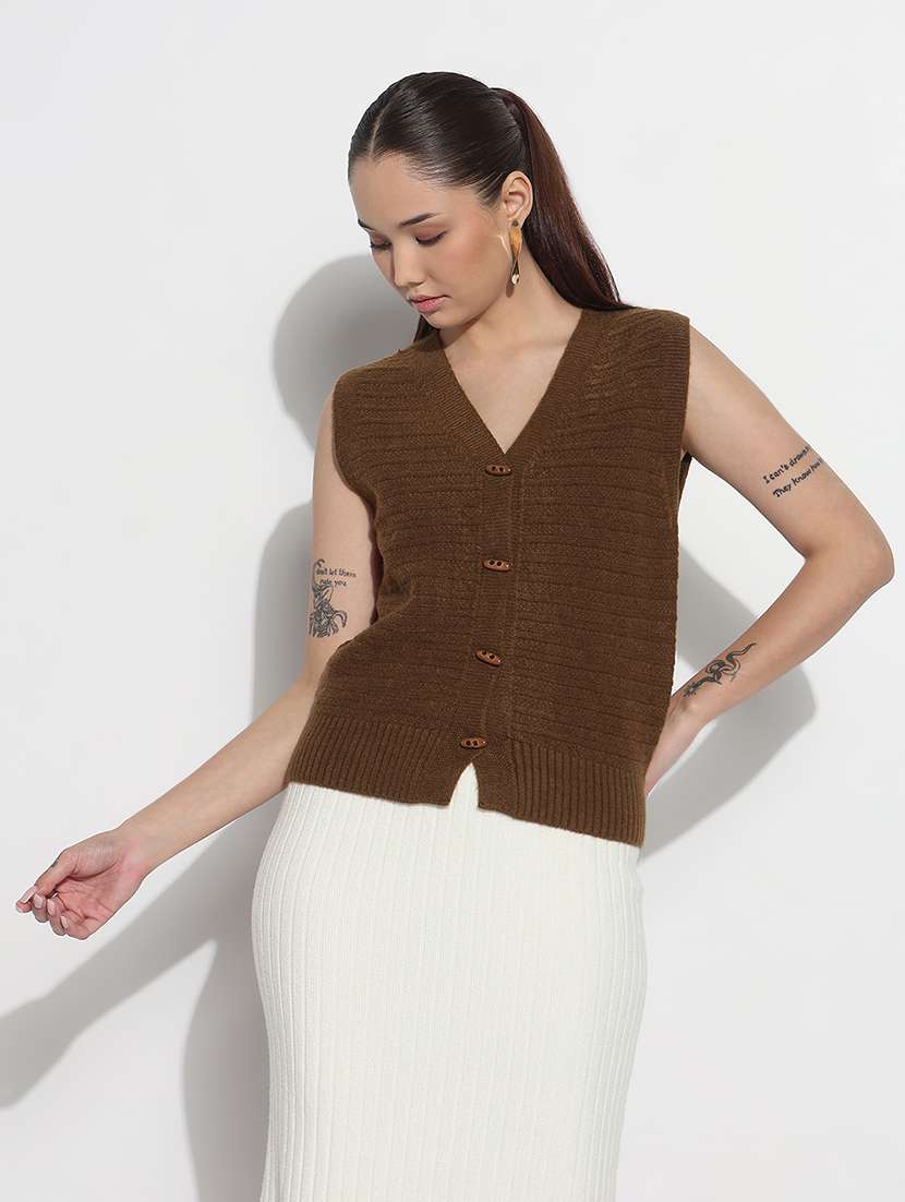 women solid sleeveless kintted top - 21983033 -  Standard Image - 2