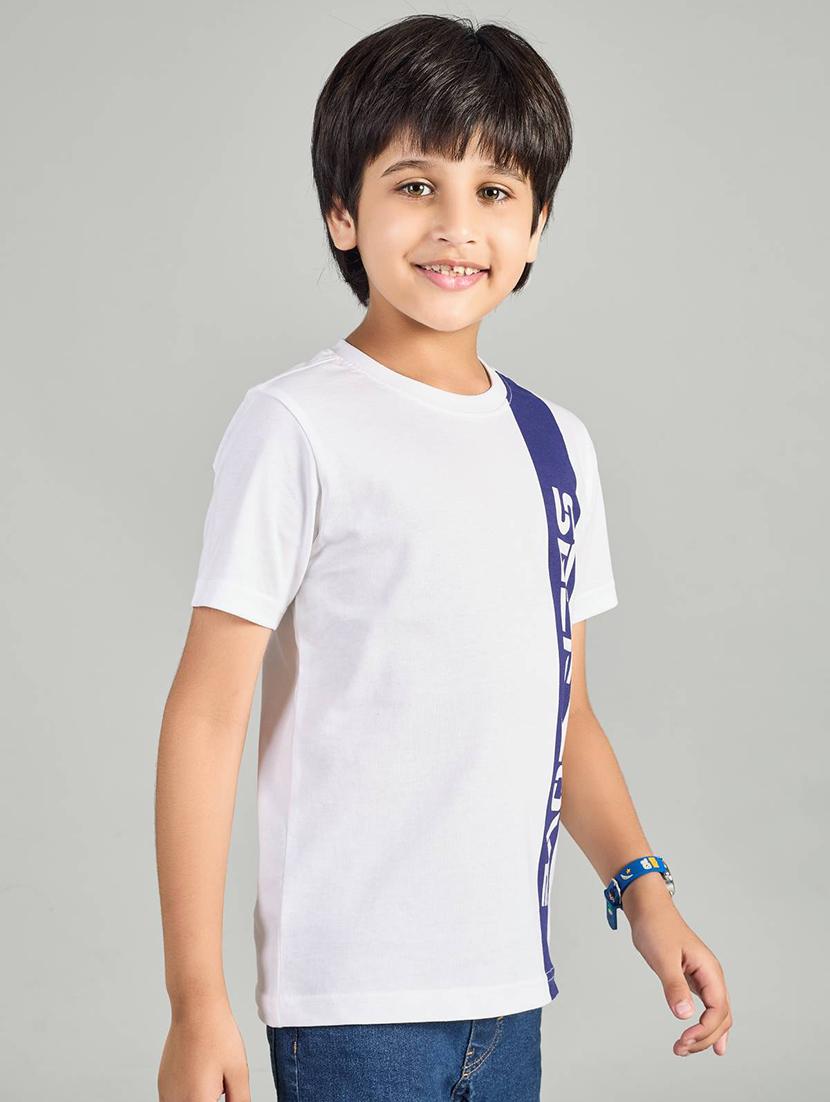 boys placement print round neck t-shirt - 21983096 - Standard Image - 2