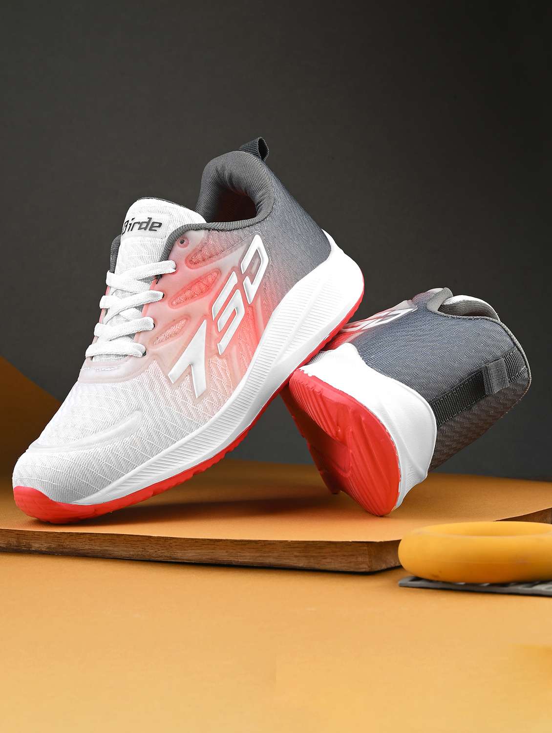 men red lace up sport shoe
