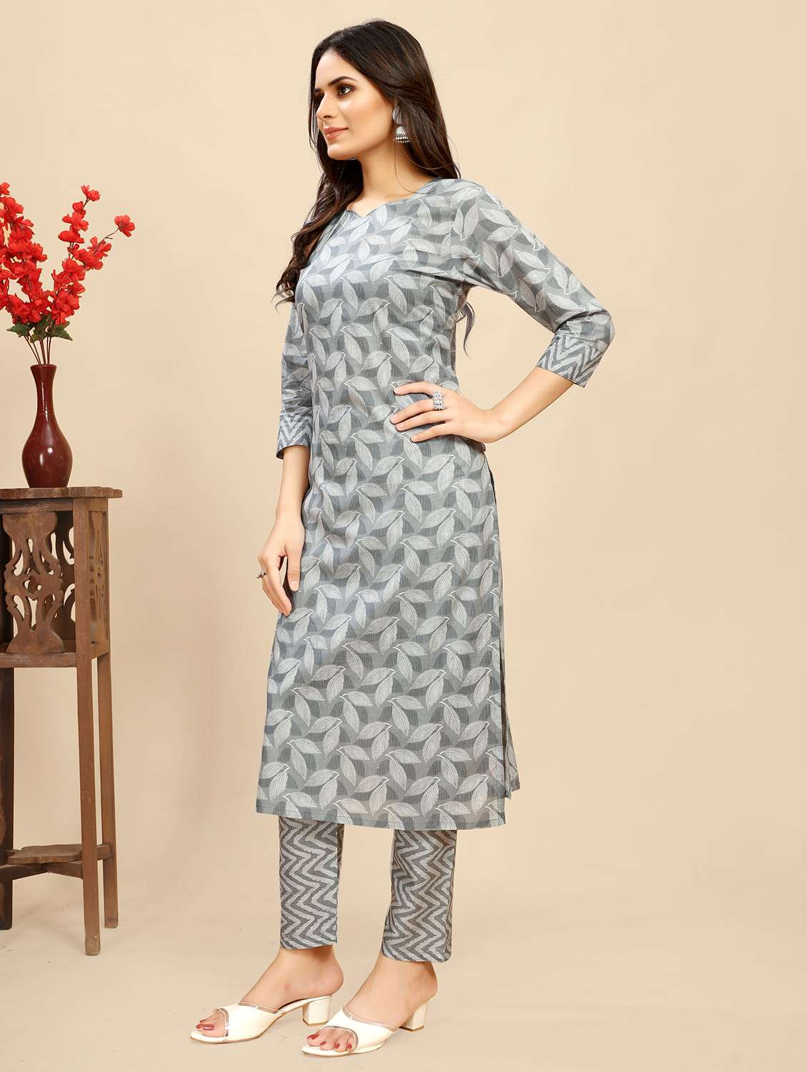 women printed three quarter sleeve kurta pant set - 21983407 -  Standard Image - 2