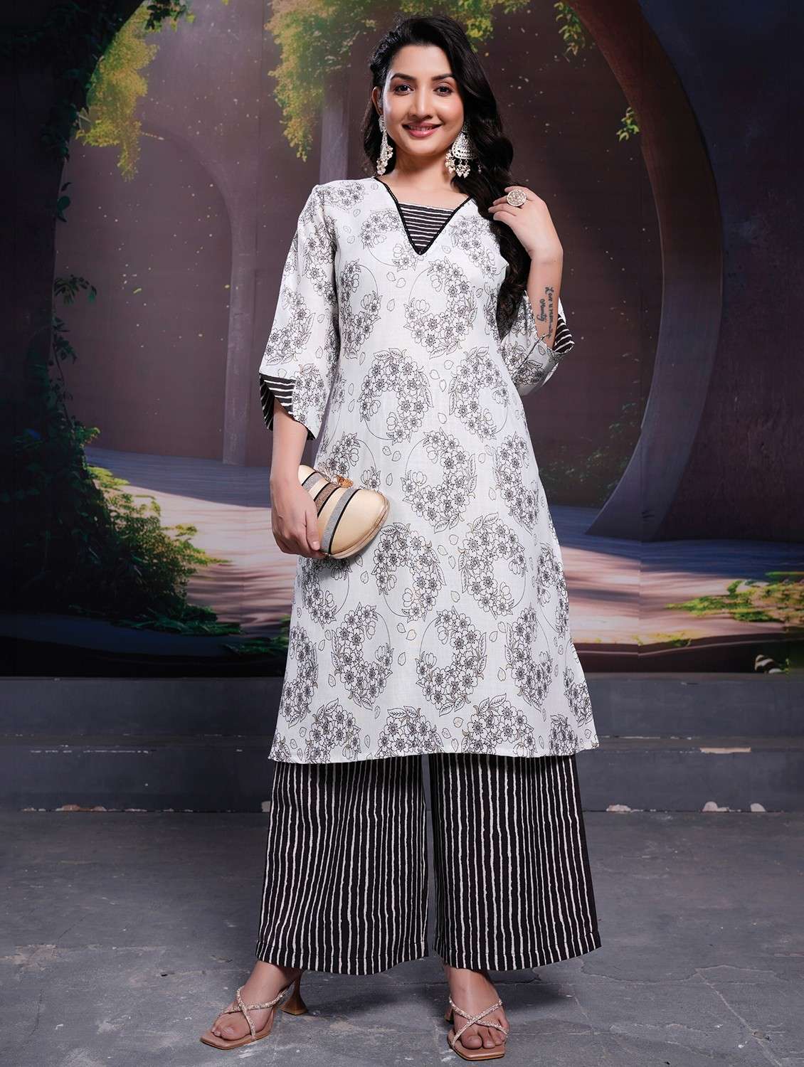 women printed three quarter sleeve kurta palazzo set - 21983417 -  Standard Image - 2