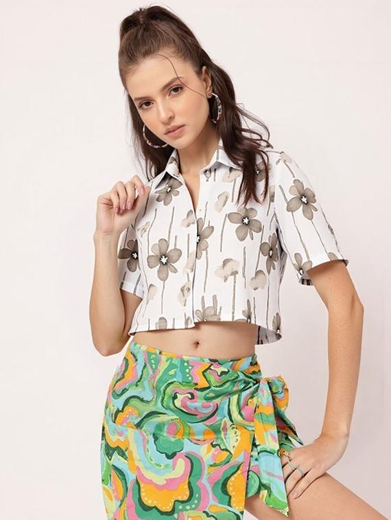 women printed collared short sleeve crop shirt